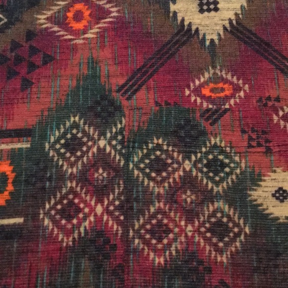 Lularoe Carly - Picture 2 of 4